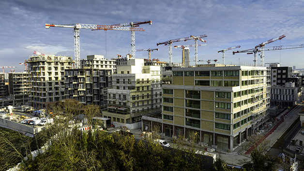 La résidence étudiante SOLIDEO au premier plan, dans le quartier en travaux