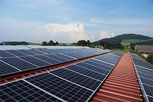 Panneaux photovoltaïques sur toiture 