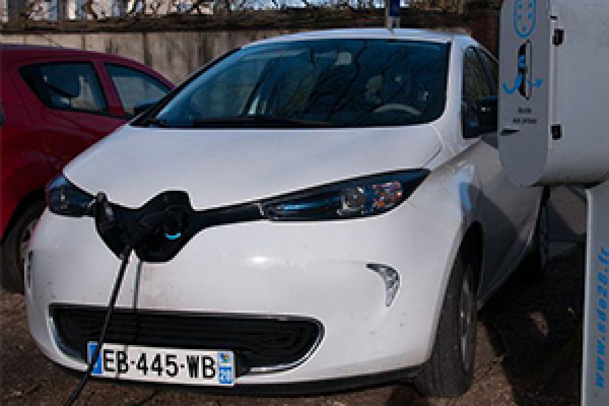 Bien choisir sa borne de recharge de voiture électrique - Logivolt