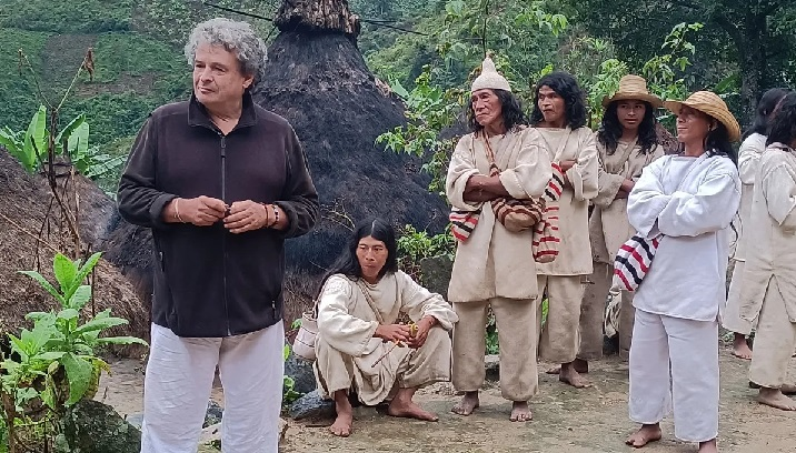 Le géographe Eric Julien avec les Kogis