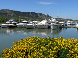 Vue du port de plaisance de l’Épervière à Valence