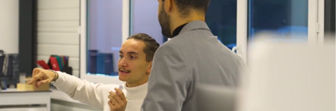 échange entre deux personnes