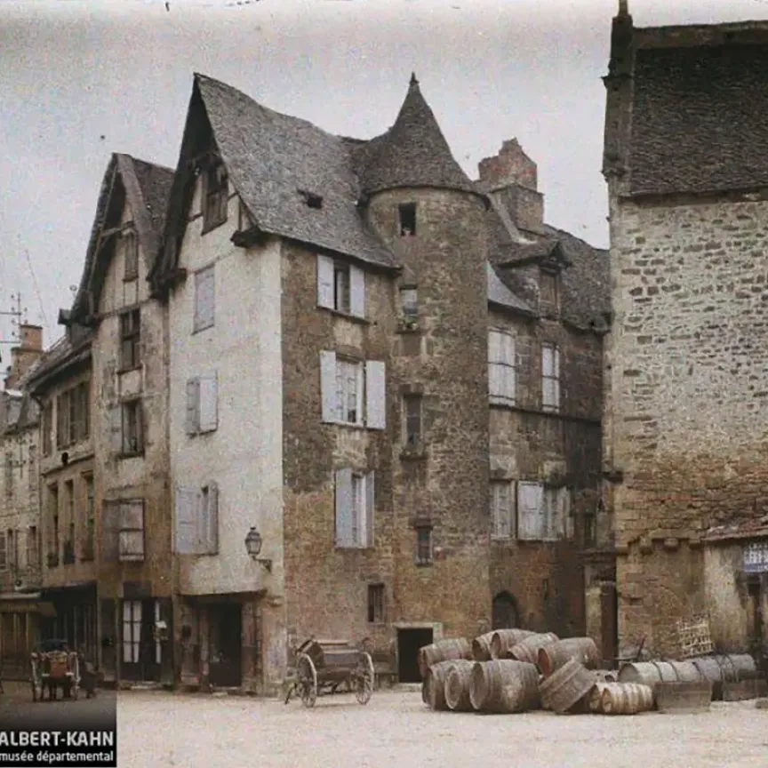 photo d'archive d'une vielle maison 